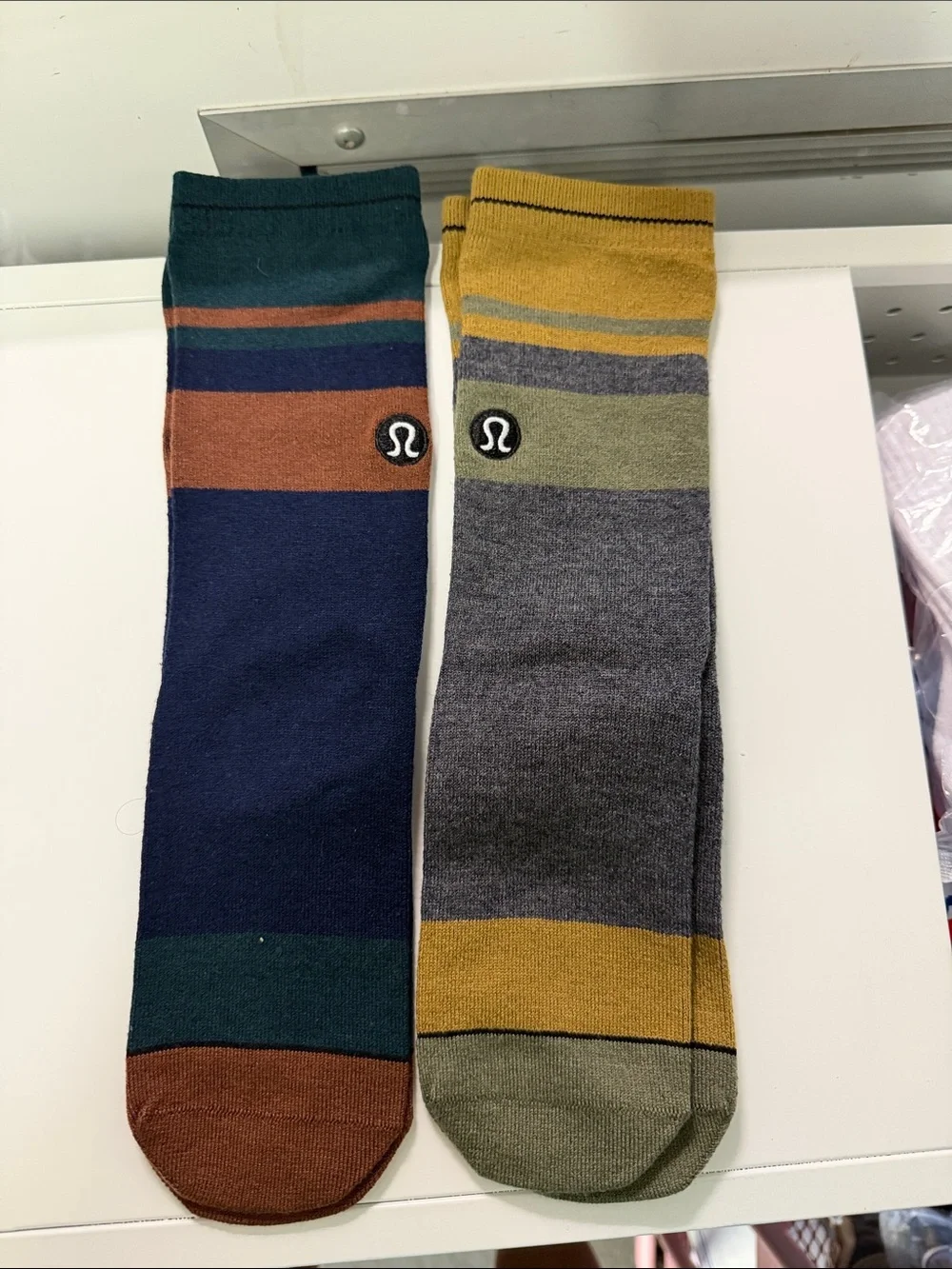 Lululemon crew socks
